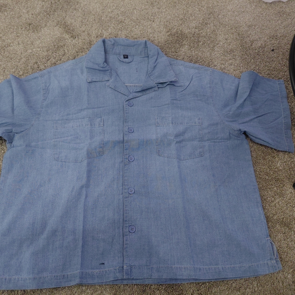 Light Blue Short Sleeve Button-Up Shirt